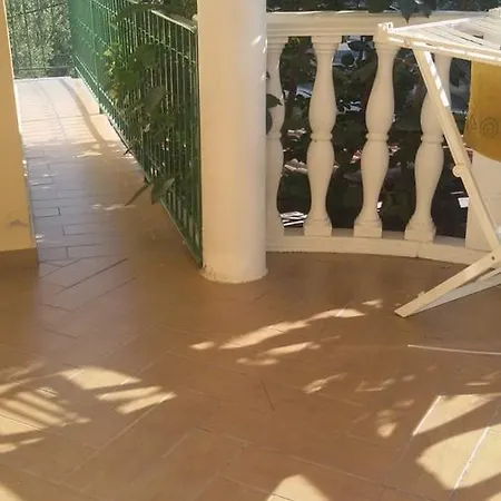Vila Tai Vlorë